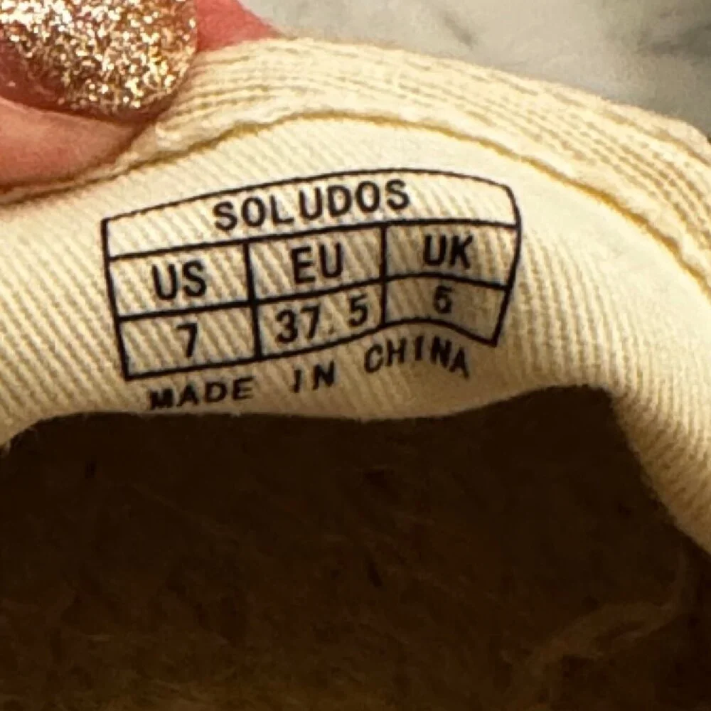 Like new! Soludos Navy & Natural Stripe Jute Platform Espadrilles Size 7